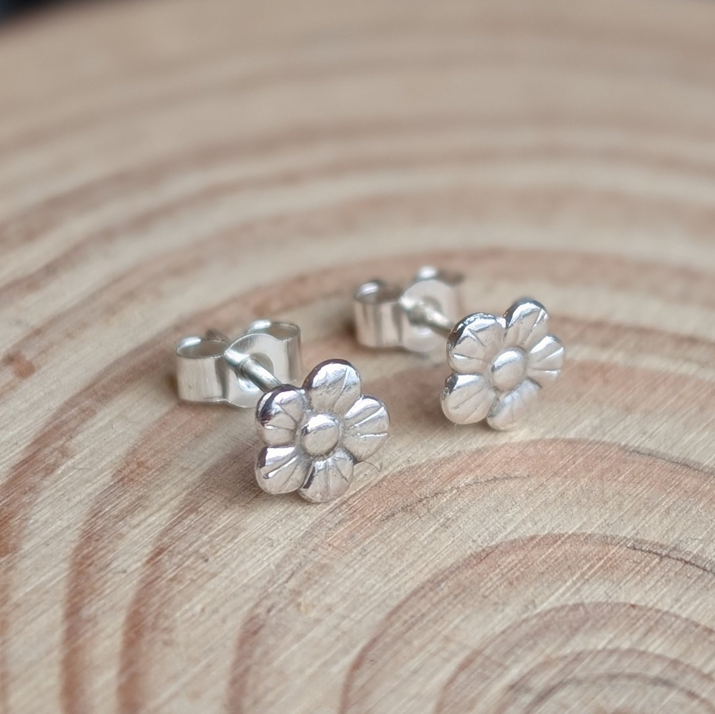 sterling silver flower stud earrings