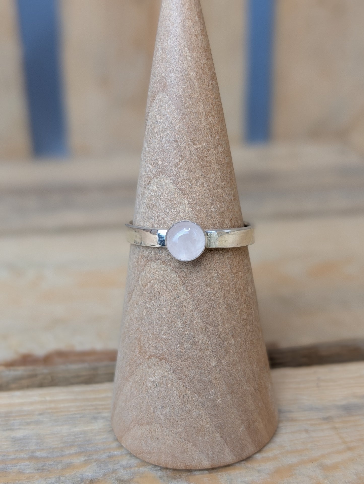 sterling silver rose quartz ring