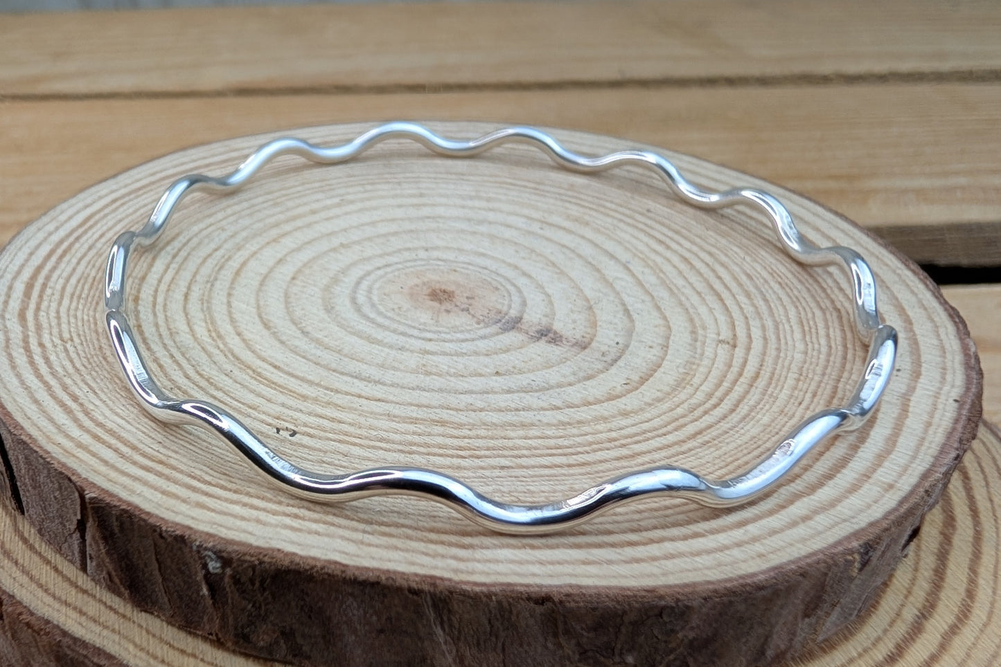 sterling silver wavy bangle