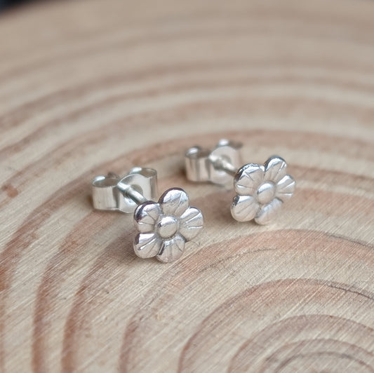 sterling silver flower stud earrings