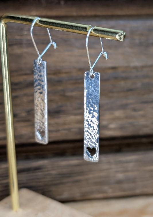 sterling silver 30mm hammered heart bar dangle earrings